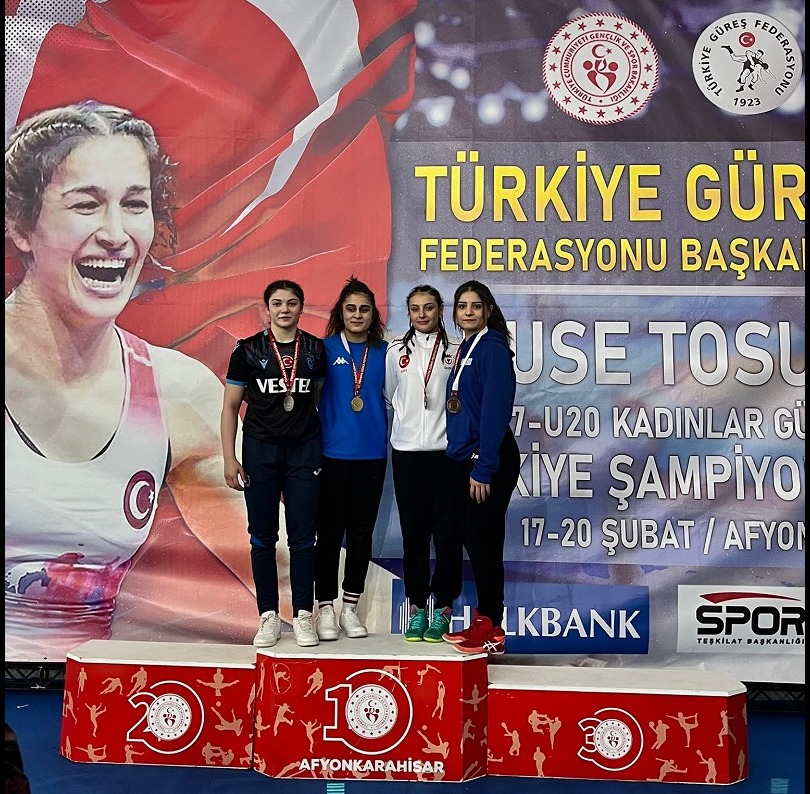 Belediye İskilip Spor Kulübü Sporcusu Özdenur ÖZMEZ U17-U20 Kadınlar Güreş Türkiye Şampiyonasında 61 Kg'da Türkiye Şampiyonu Oldu