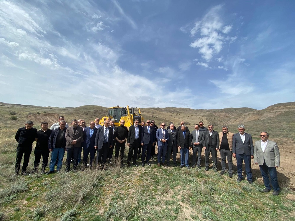 İskilip Organize Sanayi Bölgesinde Yol Ağı Çalışmaları Başladı